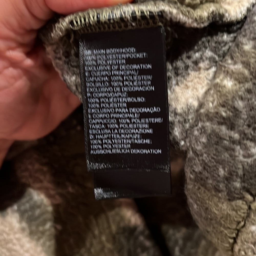 The North Face Campshire Plush Sherpa Hoodie - Picture 13 of 13